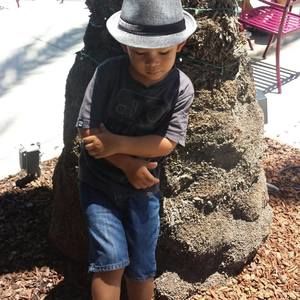 Meet your Posher, Raul